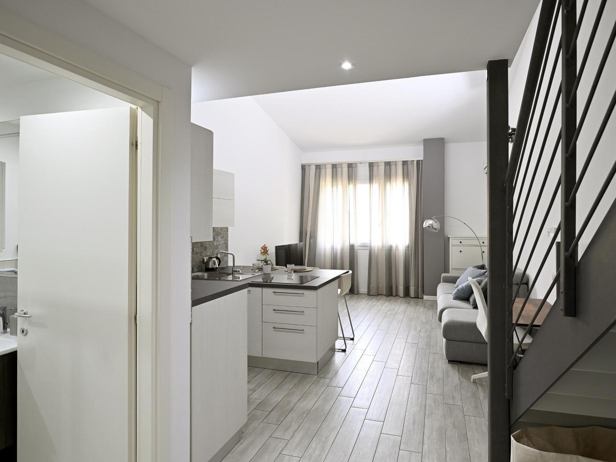 Boutique Apartment “Diviso Due” Firenze Bagian luar foto