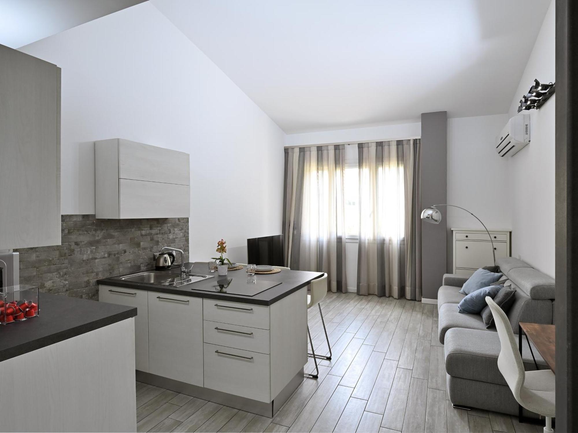 Boutique Apartment “Diviso Due” Firenze Bagian luar foto